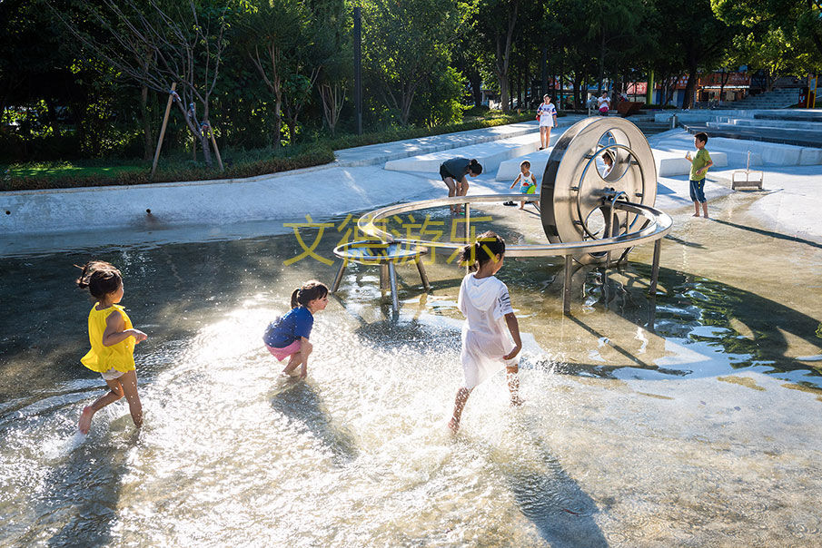 社區(qū)室外公園戲水磨盤